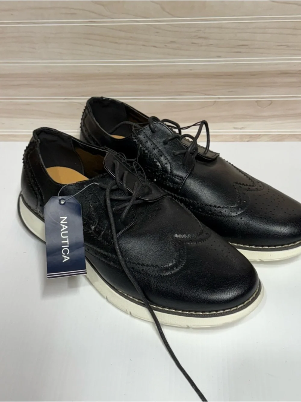 Nautica Black Leather Men's Lace-Up Shoe with Tan Insole - Picture 2 of 4